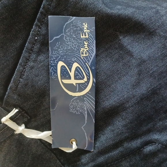 Blue Epic jean skirt, zip front, stretchy - Picture 3 of 4